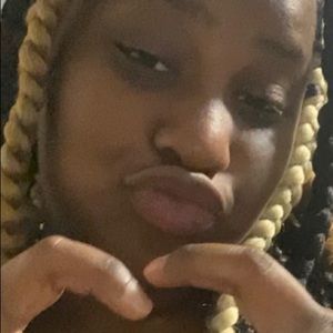 Meet your Posher, Kiemara